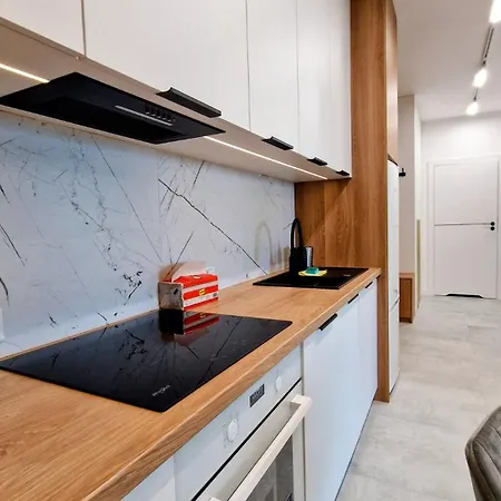 Luxury In 16 Atlas Arena&tobaco&free Parking Apartmán *