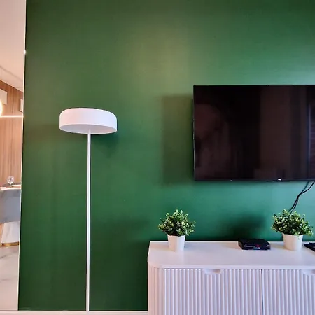 Luxury In 16 Atlas Arena&tobaco&free Parking *