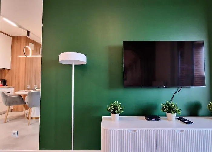 Luxury In 16 Atlas Arena&tobaco&free Parking *