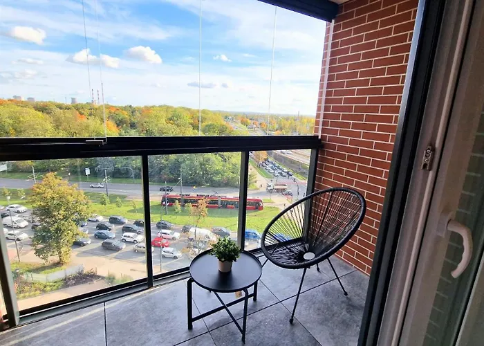 Luxury In 16 Atlas Arena&tobaco&free Parking Apartment